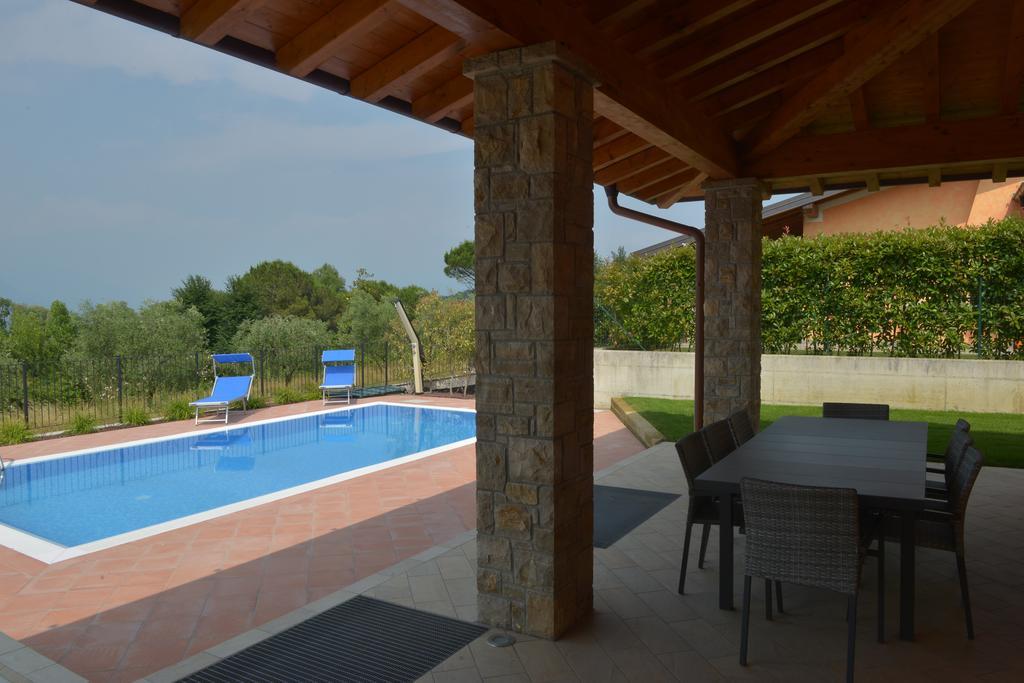 Villa Artemia Manerba del Garda Rum bild