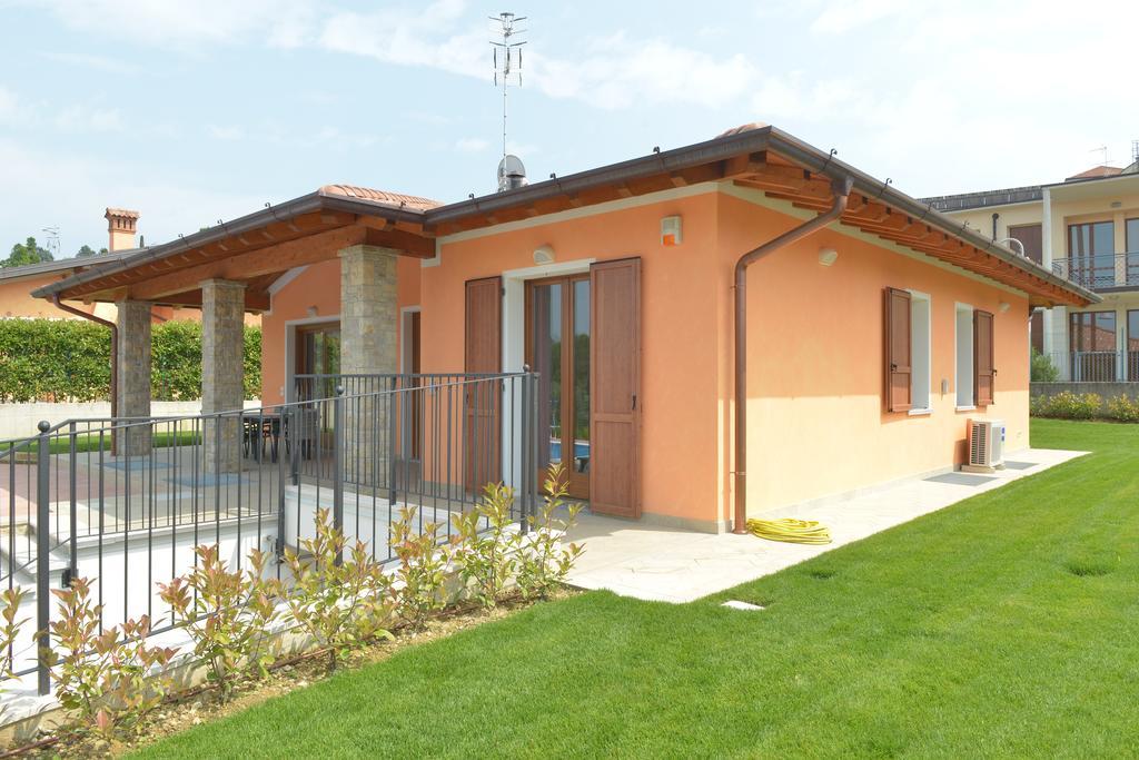 Villa Artemia Manerba del Garda Rum bild