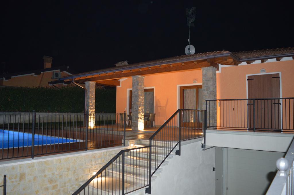 Villa Artemia Manerba del Garda Rum bild